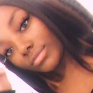 Meet your Posher, Destiny